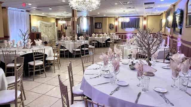 Mamma Vittoria Catering & Banquet Hall