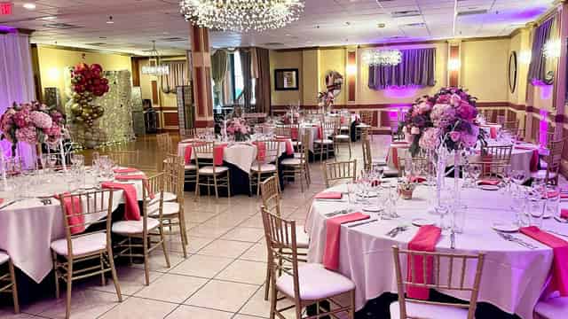 Mamma Vittoria Catering & Banquet Hall