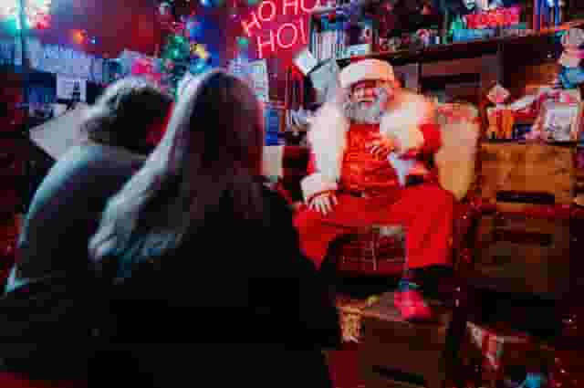 HUMBUG! Santa's Christmas Dive Bar Experience