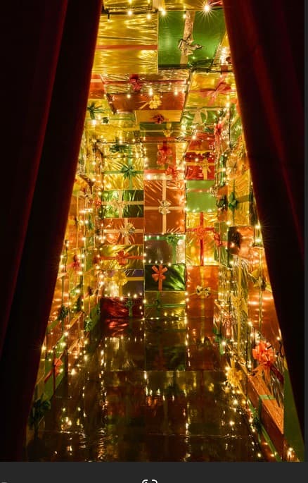 HUMBUG! Santa's Christmas Dive Bar Experience