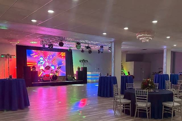 Vibrant Casablanca banquet hall with dynamic lighting for events and celebrations.