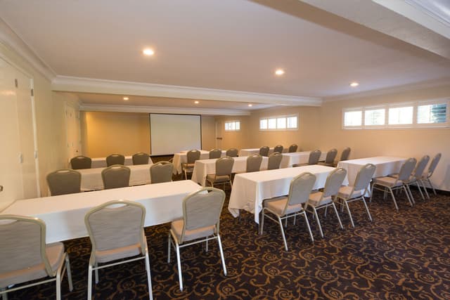 The Saratoga Room