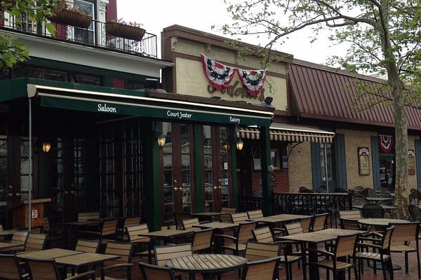 Charming outdoor dining room at Solo Trattoria, perfect for casual events and gatherings.