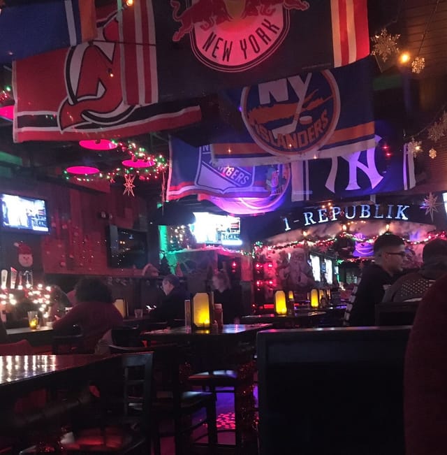 Vibrant sports bar at 1 Republik Events, ideal for casual gatherings and team-building.