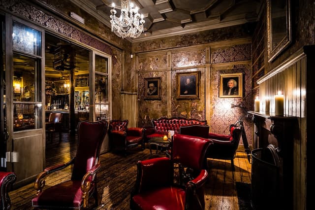 The Calabash Restaurant and Bar