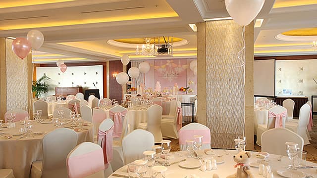 Garnet Suite 