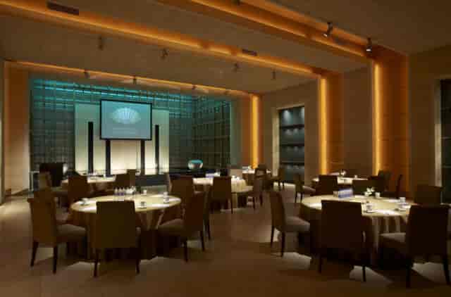 Elegant event space at Mandarin Oriental Tokyo, perfect for corporate meetings and gatherings.