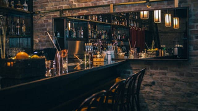 Cocktail bar