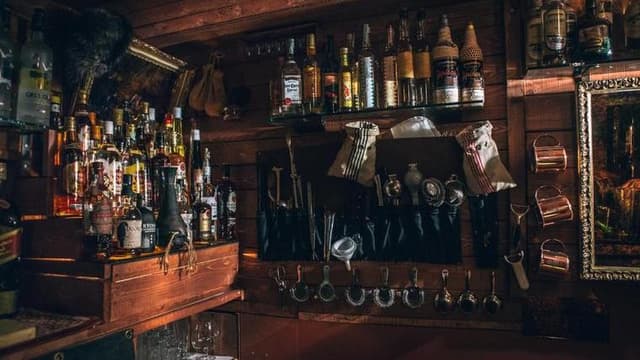 Negroni Vintage Room