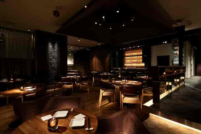 Sophisticated dining venue in Anthemble, ideal for intimate gatherings and corporate events.