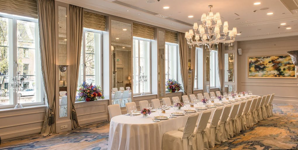 Elegant meeting space at Waldorf Astoria, ideal for corporate events and gatherings.