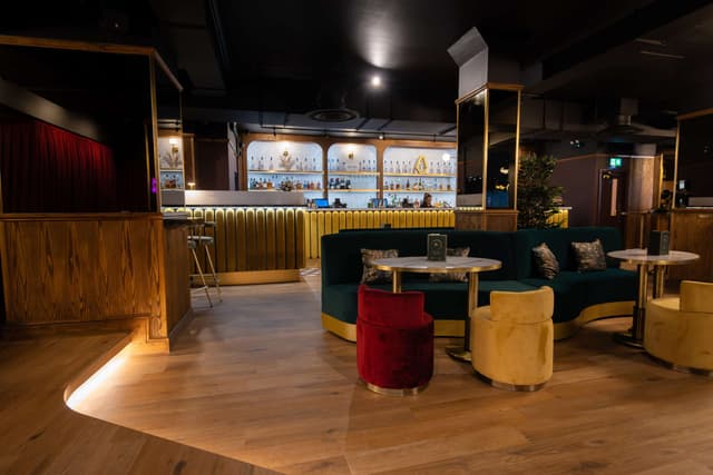 The 1 Bar