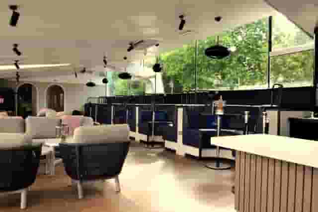 Clipper Lounge Embankment