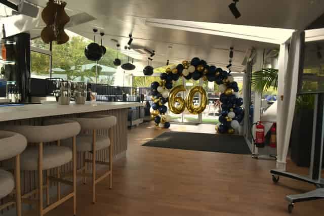 Clipper Lounge Embankment
