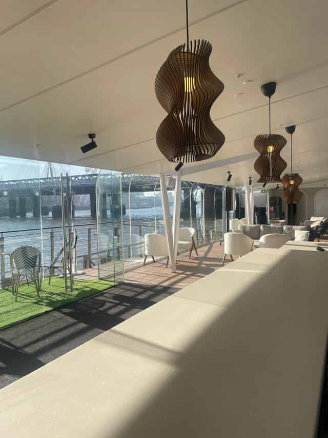 Clipper Lounge Embankment