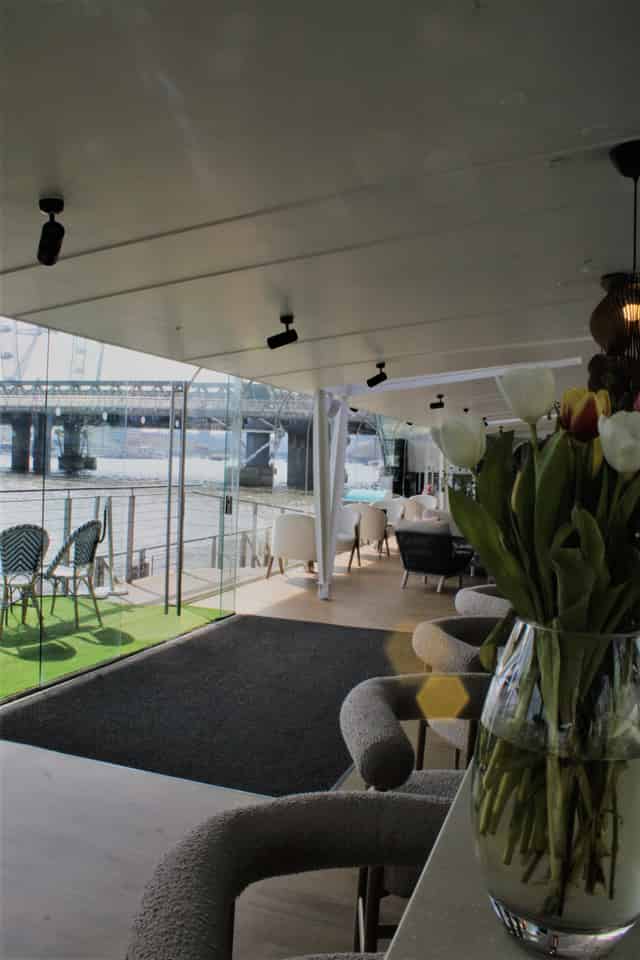 Clipper Lounge Embankment