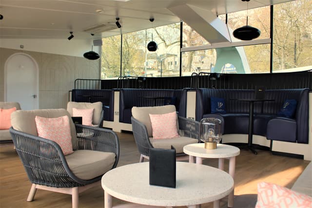 Clipper Lounge Embankment