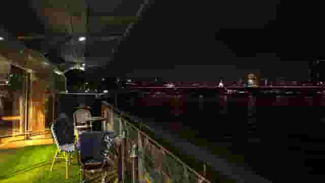 Clipper Lounge Embankment