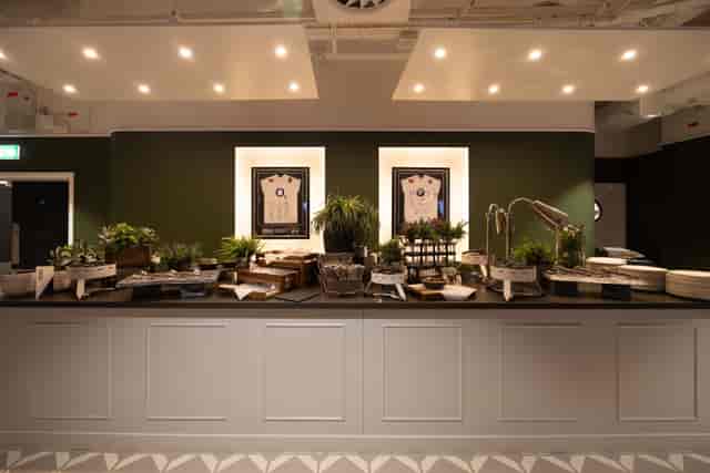 Allianz Suite catering station at Twickenham, elegant food display for high-end events.