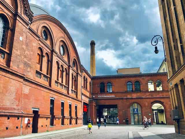 Kulturbrauerei - >ŽaniB</a>