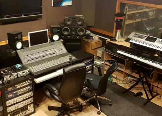 Control Room at Robannas Studios with mixing console, ideal for audio events and recordings.