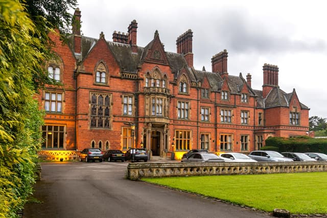 Hillscourt Hotel & Venue