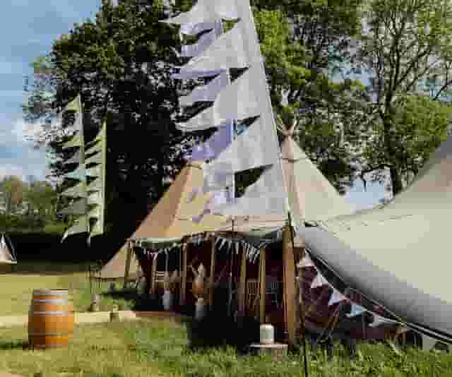 Belcote Farm Tipi Weddings