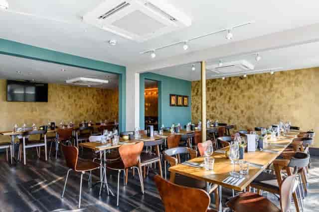 Modern dining space at The High Field Studio, perfect for events and meetings.
