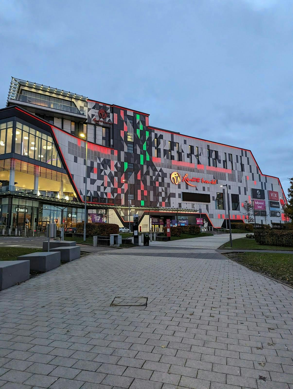 Modern NEC Birmingham auditorium with vibrant façade for versatile events and gatherings.