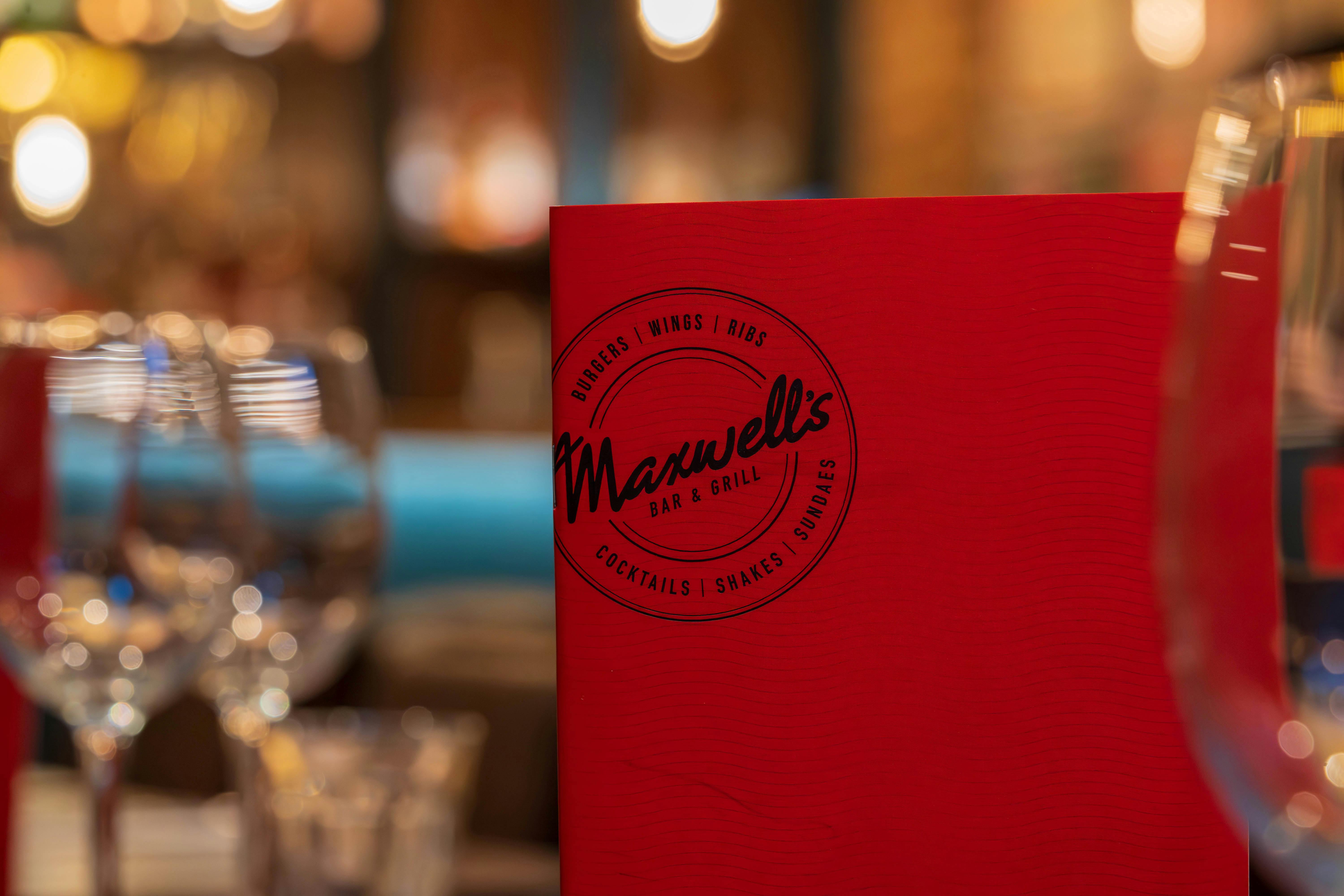 Maxwell's Bar and Grill - Studio bar image 1
