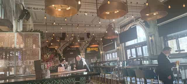 Cocktail bar