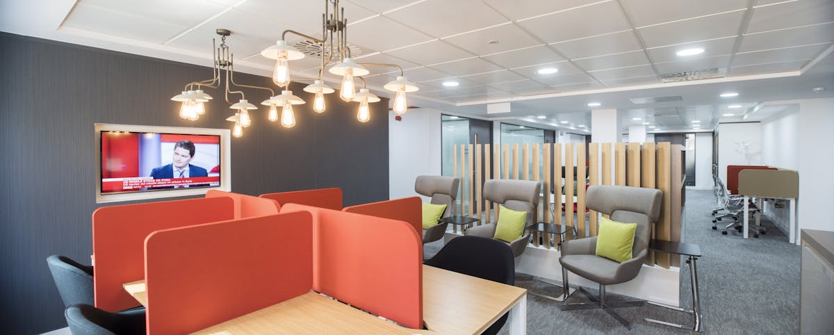 Modern meeting space at Regus Birmingham with semi-private booths for collaboration. - Banner