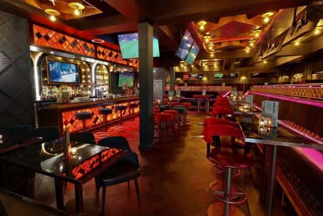 Lounge Bar