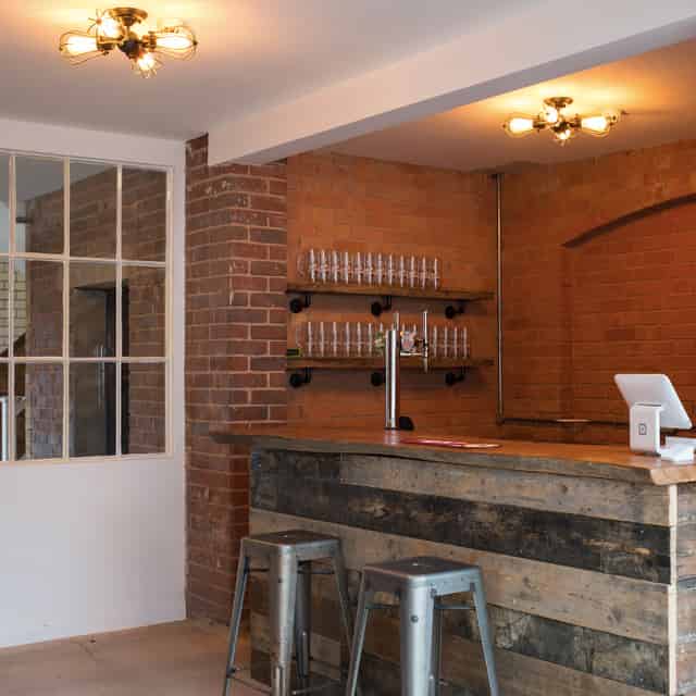 Lounge Bar