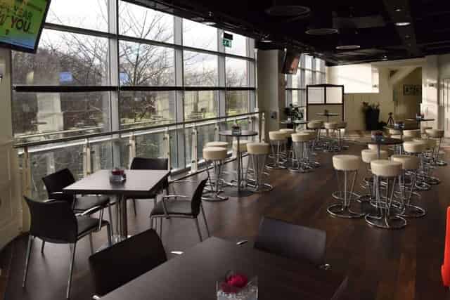 Lounge Bar