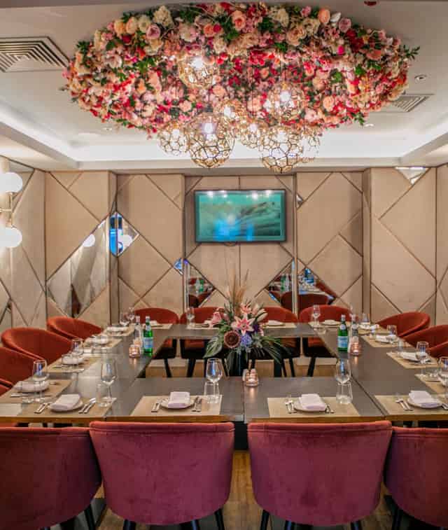 Noel's Bar & Restaurant
