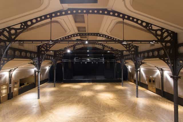 Galerie photo des salles de bal et du ...