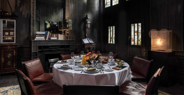 ROXO bar restaurant