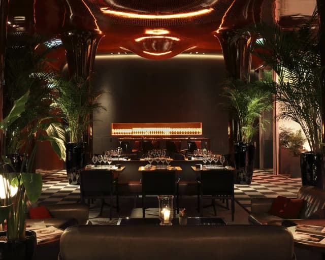 ROXO bar restaurant
