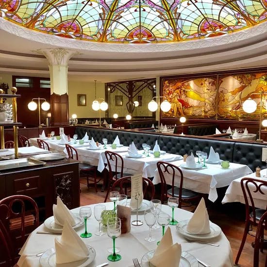Elegant dining space at Brasserie Floderer, perfect for formal events and intimate dinners.