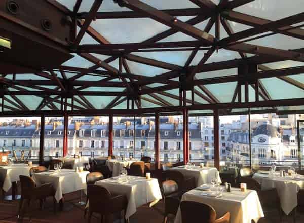 Les Ombres restaurant