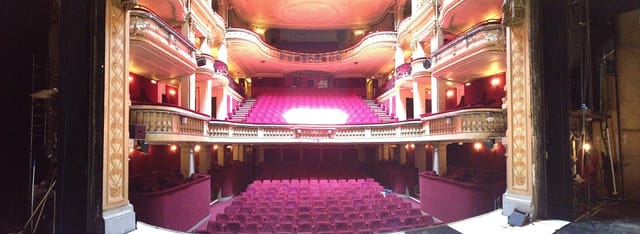 Grand foyer of Théâtre de la Madeleine, elegant architecture for events and performances.