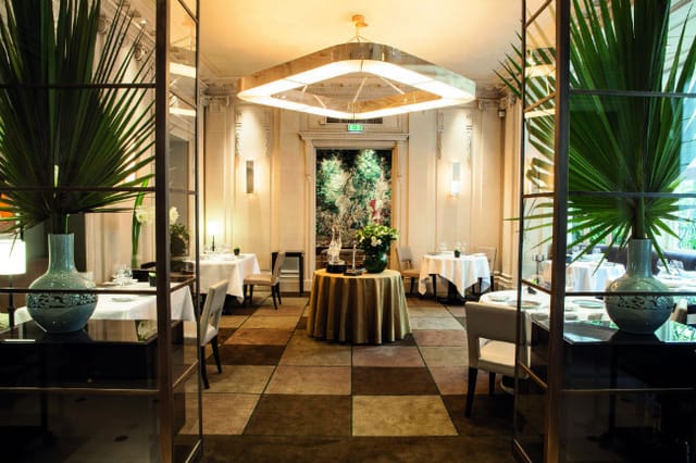 Elegant dining space at Le Taillevent, ideal for upscale events and corporate dinners.