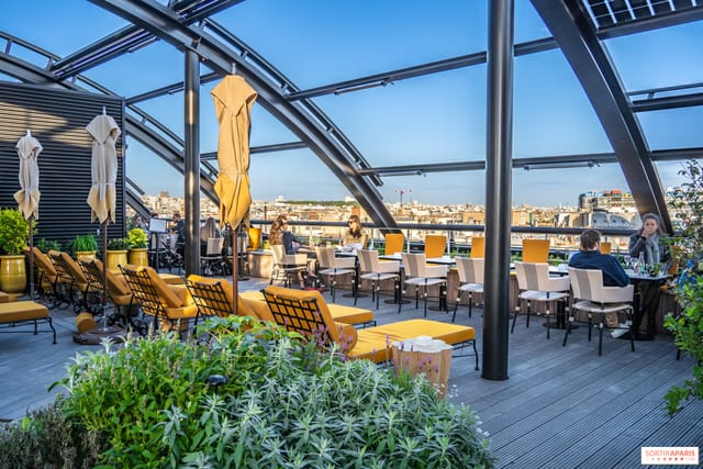 Roof, la terrasse en rooftop de Madame Rêve à la Poste du Louvre est de  retour - Sortiraparis.com