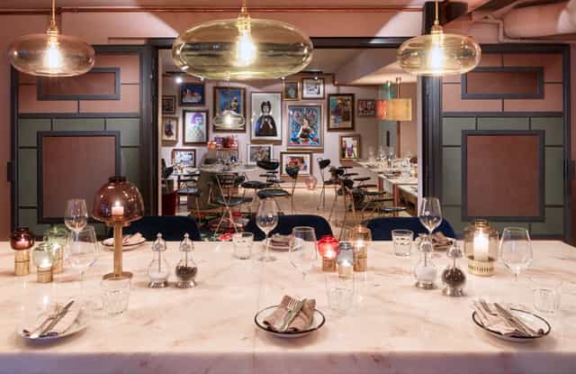 Magenta Room at 25hours Hotel Paris: elegant dining space for intimate events and celebrations.