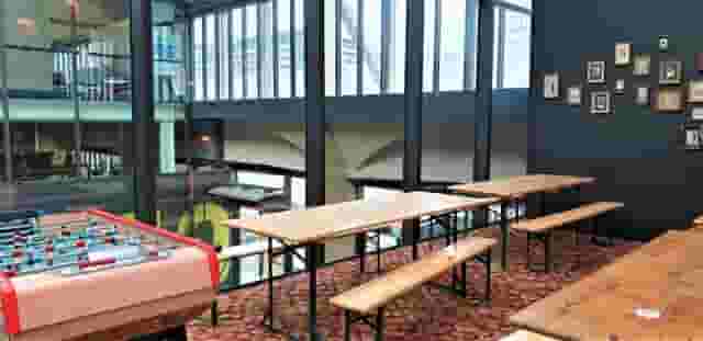 Mezzanine Biblioteca