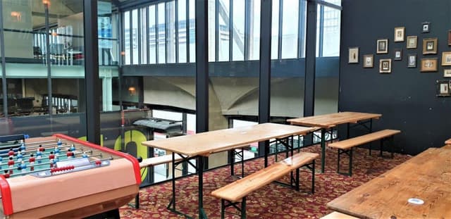 Mezzanine Biblioteca