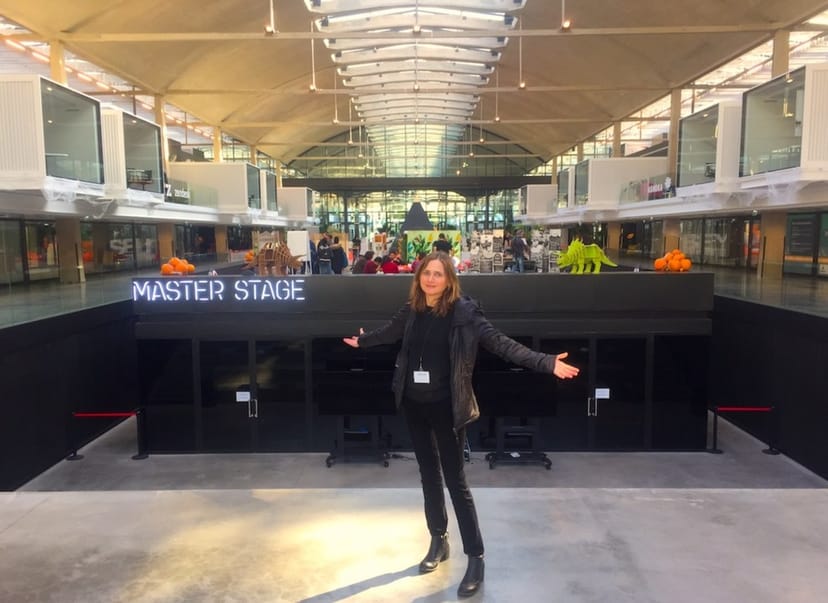 Master Stage at STATION F, spacious venue for presentations and performances.