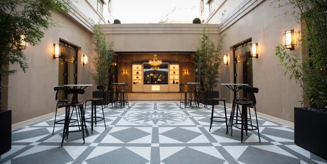 Four Seasons Hotel George V +1 more
