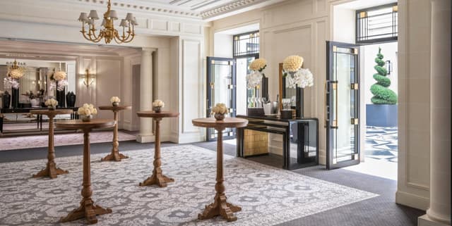Four Seasons Hotel George V +1 more